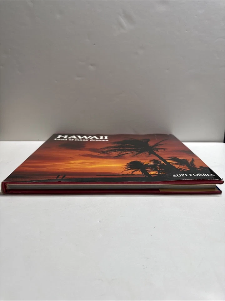 Hawaii Land Of Many Dreams By Suzi Forbes “First English Edition” Hardcover - Image 3 of 4