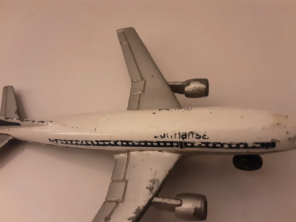 ЛИТОЙ САМОЛЕТ AIRBUS A300 B MATCHBOX LESNEY PROD 1973 - Изображение 2 из 4
