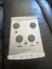 Tascam US-122L USB 2.0 Audio/MIDI Interface External Sound Card 4 Aux Mic Guitar