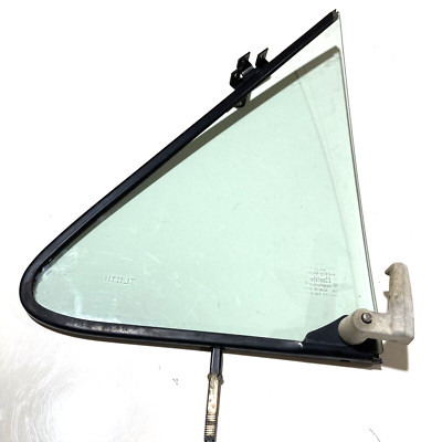 1980-1991 Ford F-150 (Bronco) RH vent glass (Carlite) F-250, F-350 wing window