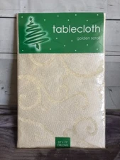 Bed Bath and Beyond Golden Scroll Oval Tablecloth 52“ X 70“ Oblong New Christmas