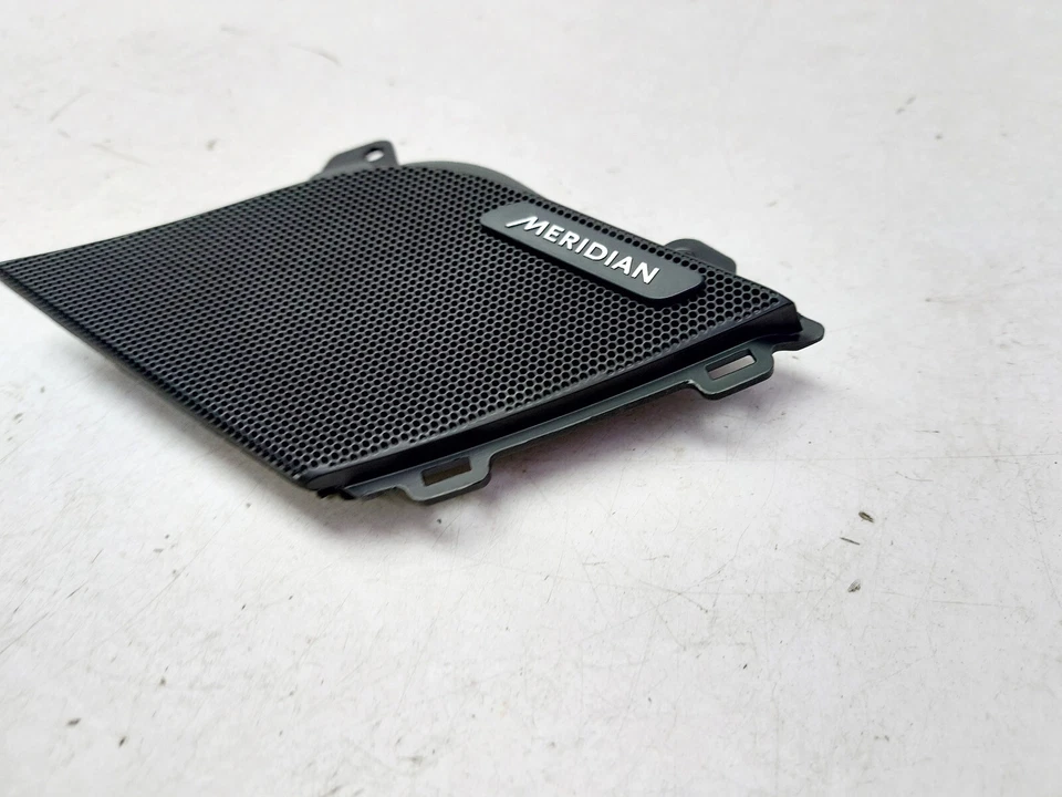 JAGUAR XE X760 2016 DOOR SPEAKER TRIM GRILL COVER FRONT RIGHT GX73-18C862-ACW - Image 3 of 4