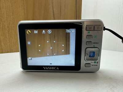 Yashica EZ F8035 Digital Camera Full Box 8 MP 3X Optical Zoom