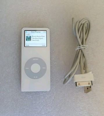 Apple iPod Nano A1137 White 2GB   Tested & Working   