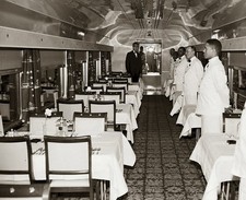1960s NEW HAVEN RAILROAD DINING CAR INTERIOR Photo ( 177-V )