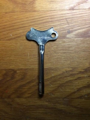 Clé D longue pour Hornby Canot Neptune Venture cabine Boat Key Meccano schlüssel