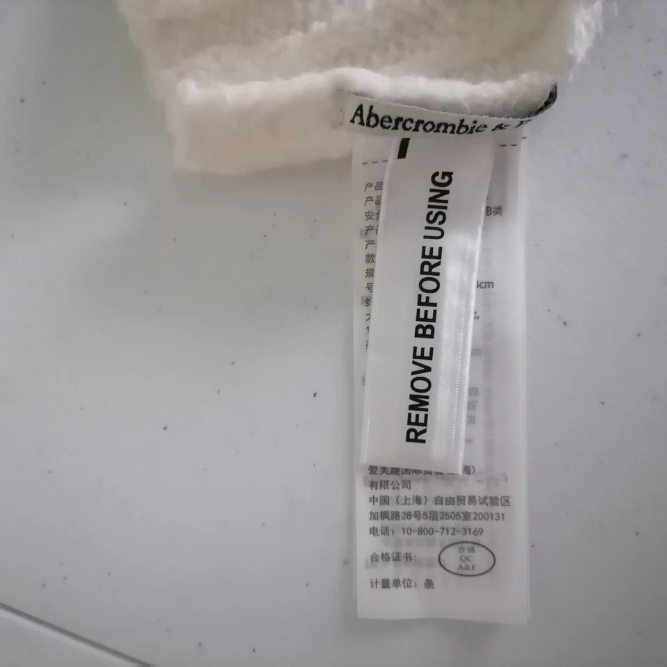 Abercrombie & Fitch Mujer Blanco Cable Tejido Cuello Calentador Rectángulo Bufanda Foto 4 de 4