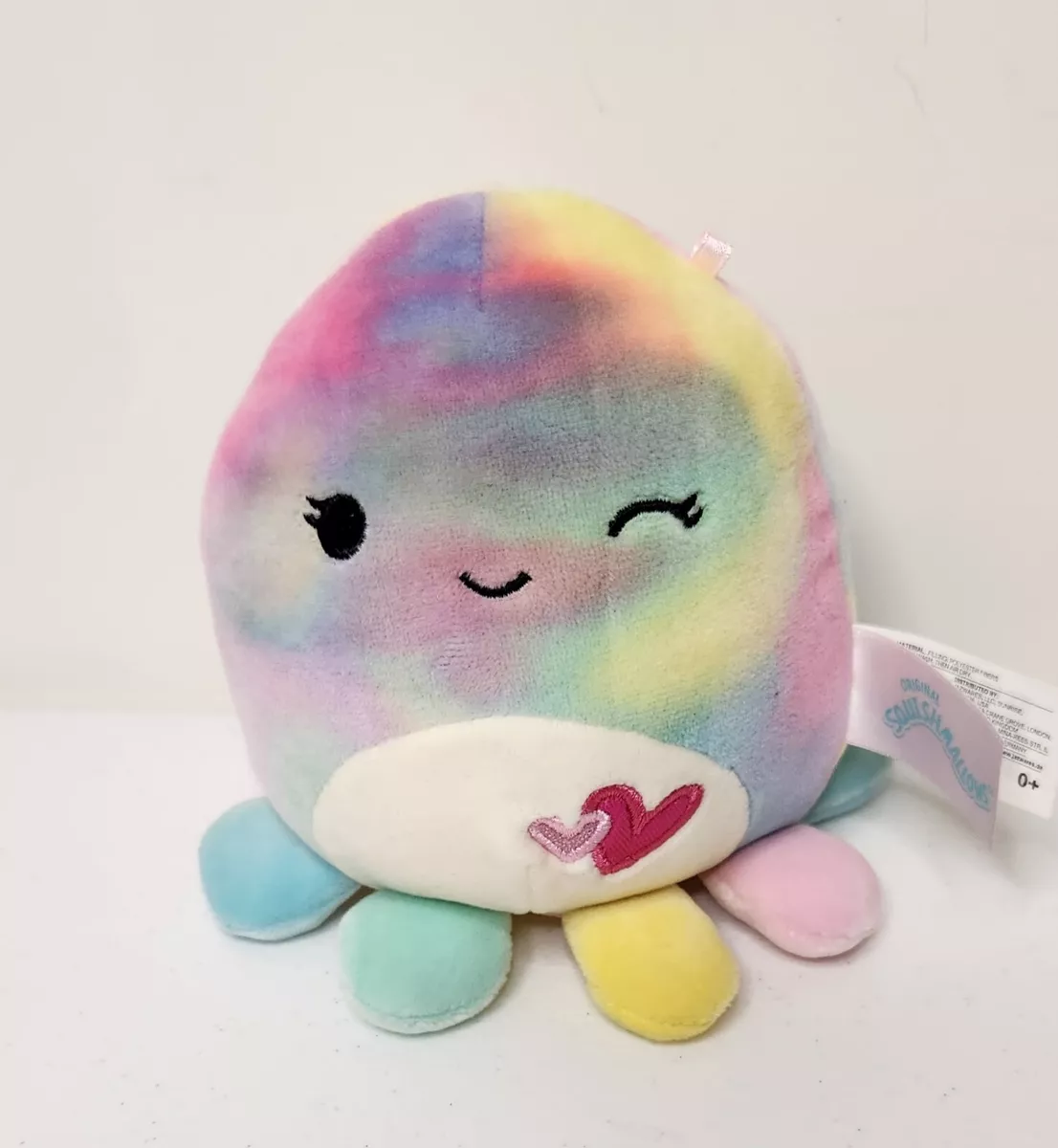 Squishy squid store toy
