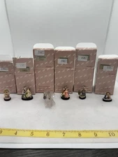 6 Falcon Miniatures Figurines 23862, 23853, 23992, 23867, 23859, 23855