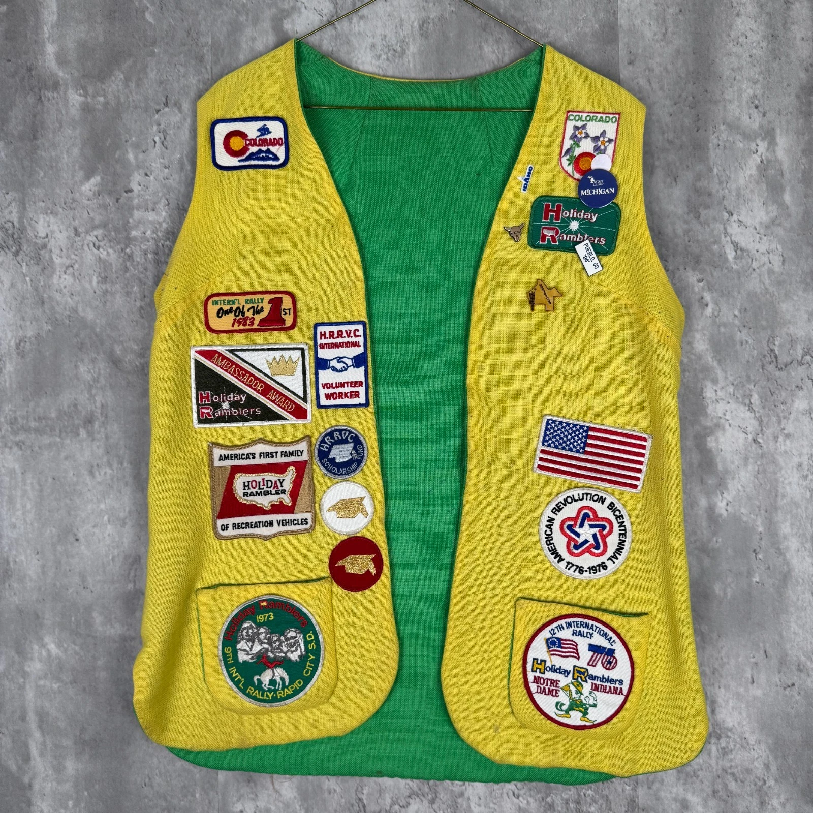 Vintage Camping Travel Vest Adult L Yellow Holiday Ramblers Patches Colorado 70s
Opens in a new wind