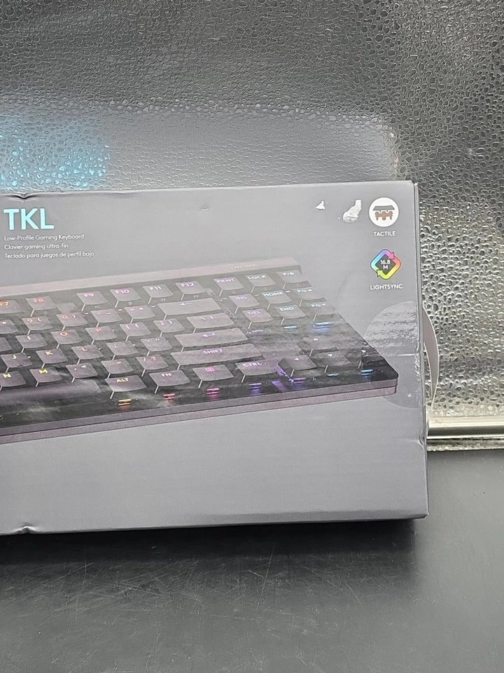 NEW Logitech G515 TKL Low-Profile Tactile Wired Gaming Keyboard 920-012869 - Image 4 of 4