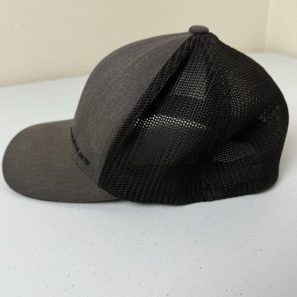 Gorra Oakley Para Hombre S/M Negra Ajuste Flexible Gris Logo Gorra Elastizada Golf Tech Active Foto 2 de 4