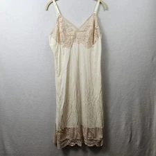 Val Mode Slip Woman’s Size 38 Ivory Slip Nightgown