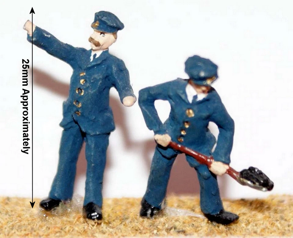 Loco Crew Driver Fireman F119p PAINTED OO Scale Langley Models People Figures - Image 3 of 3