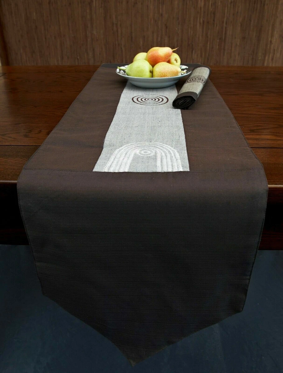 H and clearance m table runner