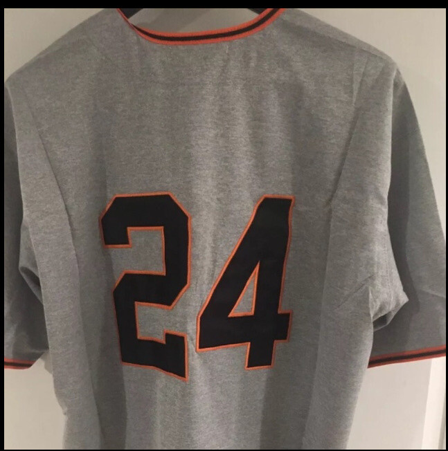 Willie Mays NY Giants throwback jersey, NWT, Mens Medium, 22” pit-to-pit.