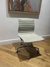 Herman Miller Eames Aluminum Group Side / Desk Chair Grey Leather
