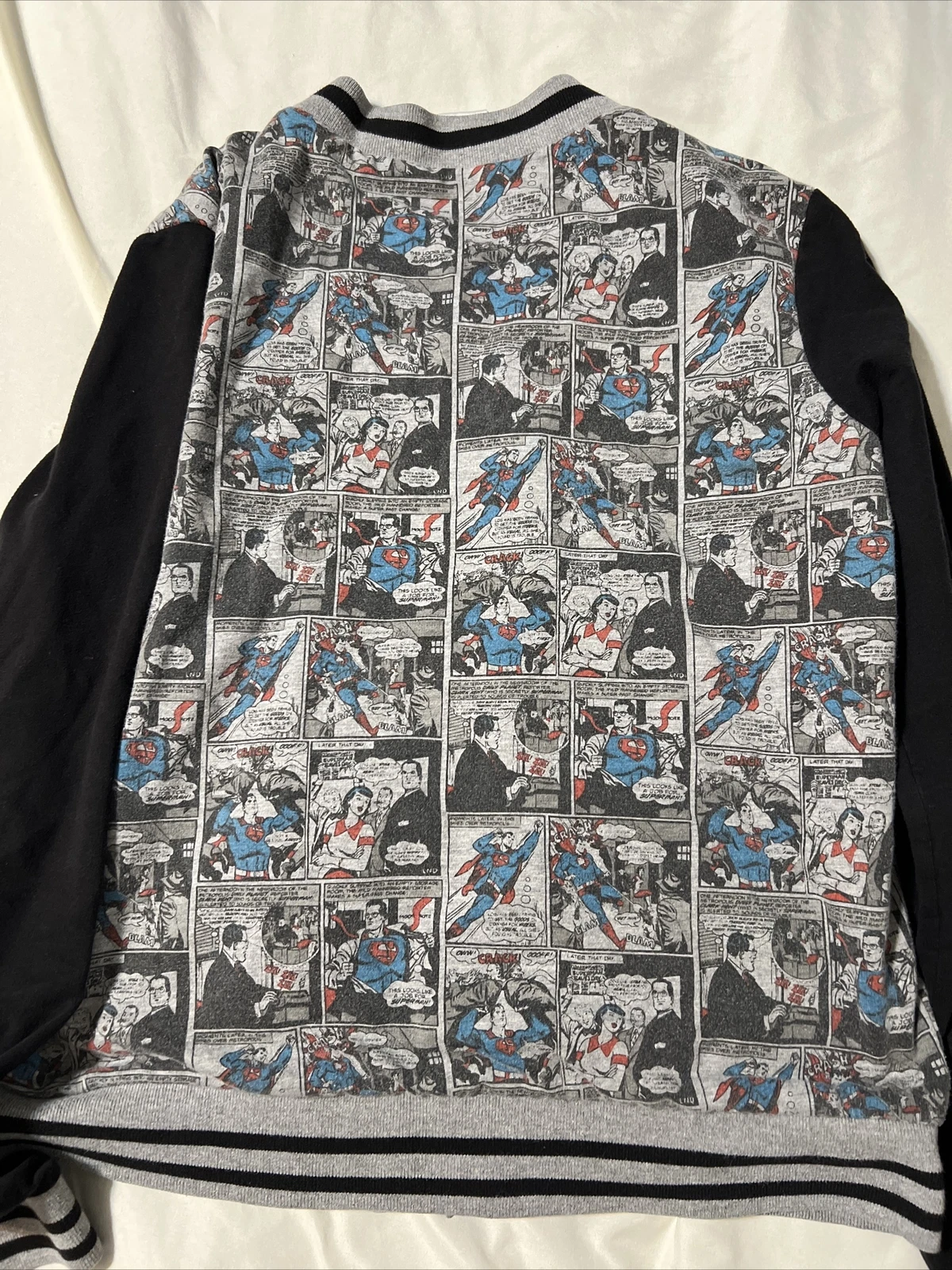 Men's Superman DC Jacket Small Black Gray Button Up Comics Retro Hero Sweatshirt