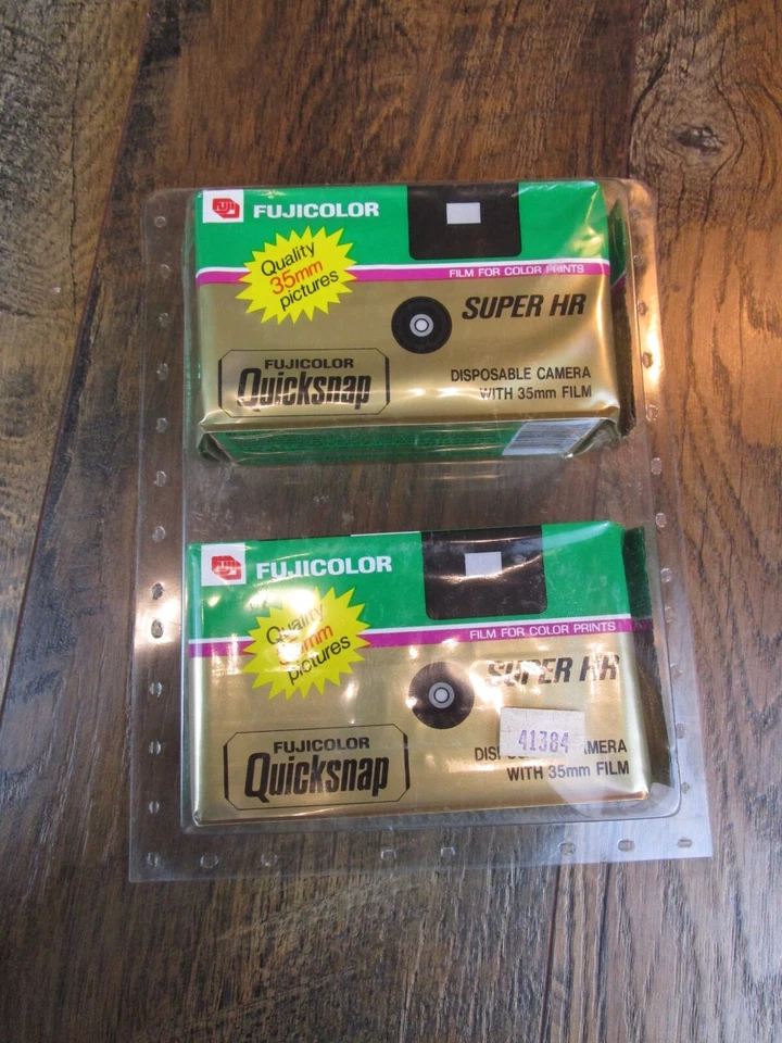 VTG EXPIRED 1989 Sealed Pair FUJICOLOR QUICKSNAP DISPOSABLE 35mm CAMERA w/ FILM - Image 2 of 4