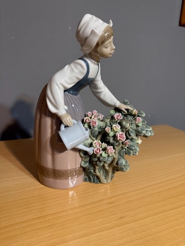 lladro figurines collectibles