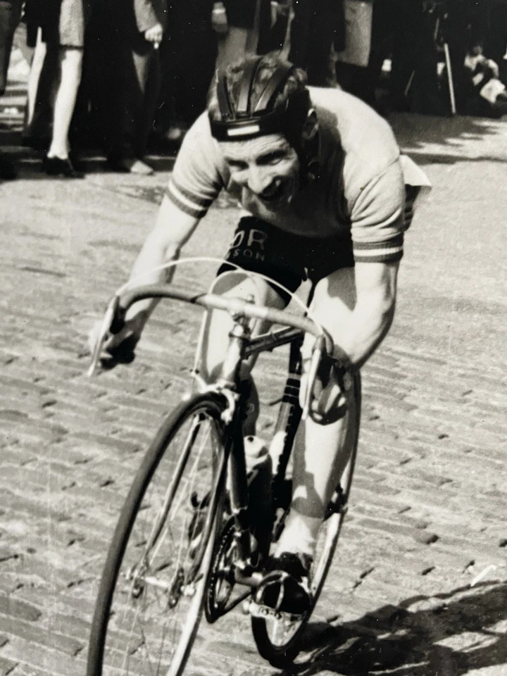 Ancienne photos course cycliste vélo - A.MACRON Le Photographe des sportifs 1970 - Photo 2/4