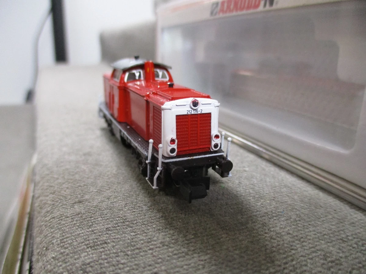 Arnold Spur N 2013 Diesellok BR 212 176-2 der DB DC Analog Licht in OVP G265