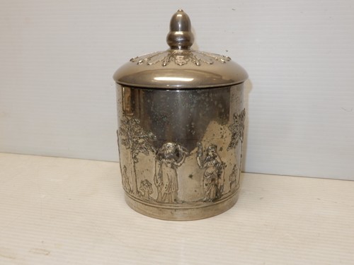 ANTIQUE SILVER PLATED WEDGWOOD COVERED BISCUIT JAR CA. 1890 - 第 2/6 張圖片