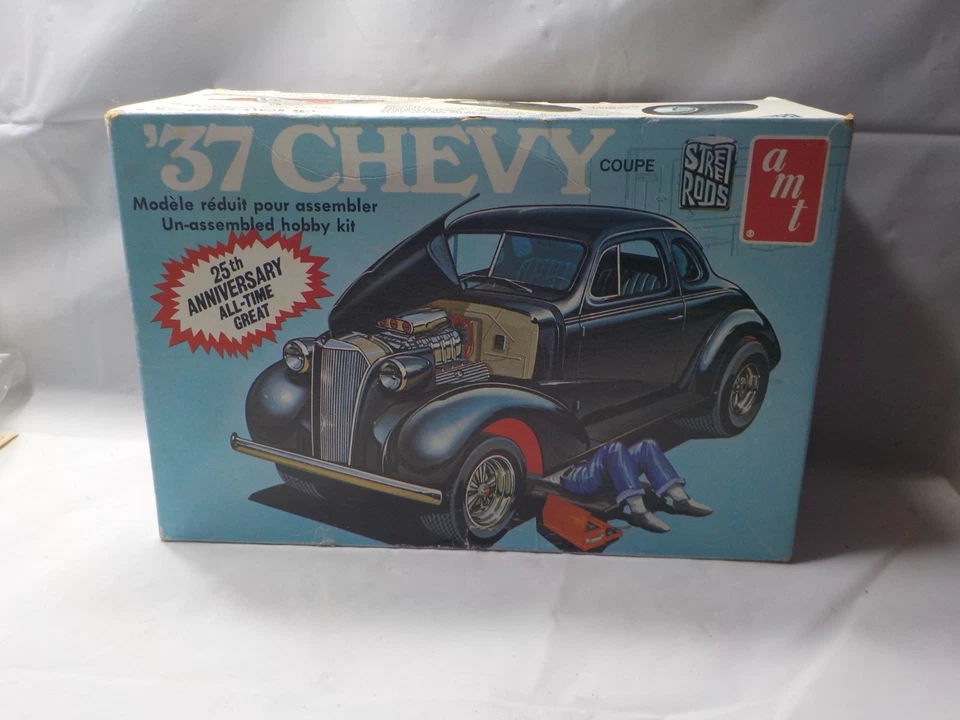Vintage AMT '37 CHEVY COUPE Model Kit A137 some parts sealed maybe missing parts - Image 2 of 4