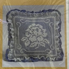 Creative Circle Lace Net Darning Pillow Blue Garden Beauty NIP Vintage 1985 Kit