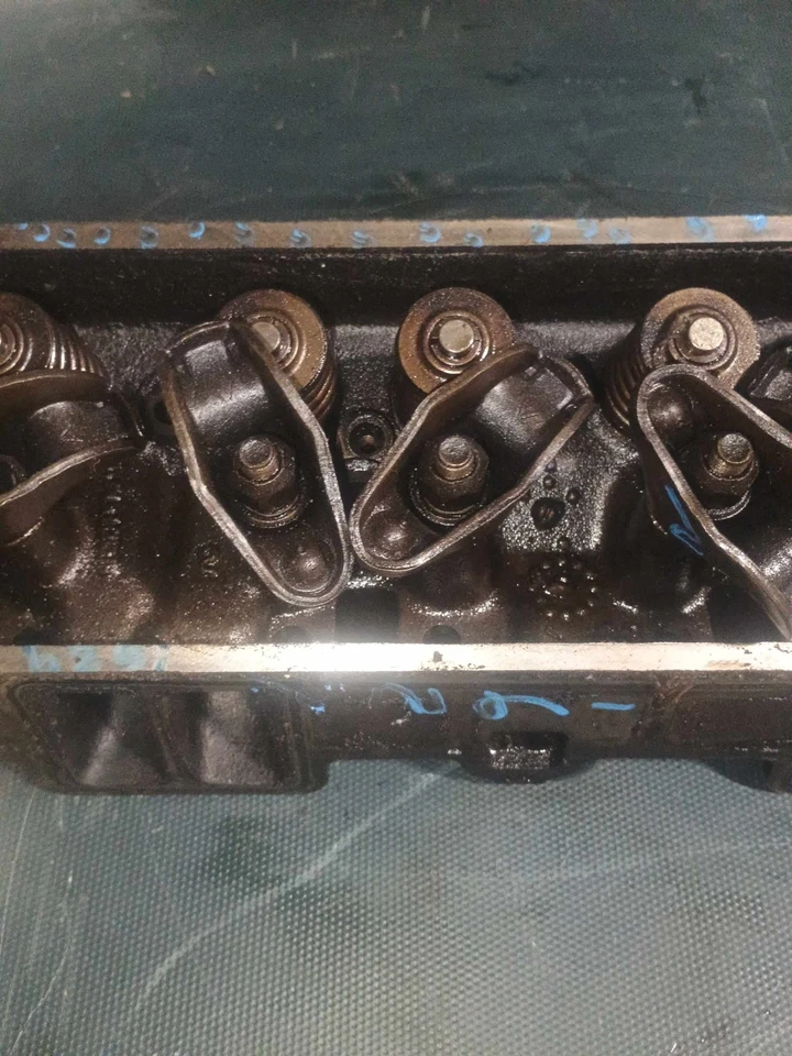 996-1999 Chevy Pickup 1500 99-00 Escalade 96-00 Yukon Tahoe culata fabricante original Foto 3 de 4