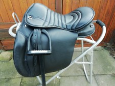 Reitsattel Distanz Wanderreitsattel - Breite Kammer - Kaltblut - 18" / 44cm Sitz