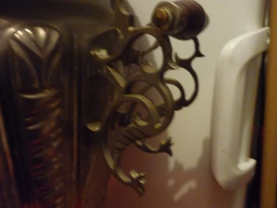 SAMOVAR RUSSE ANCIEN BON ETAT - Photo 3/4