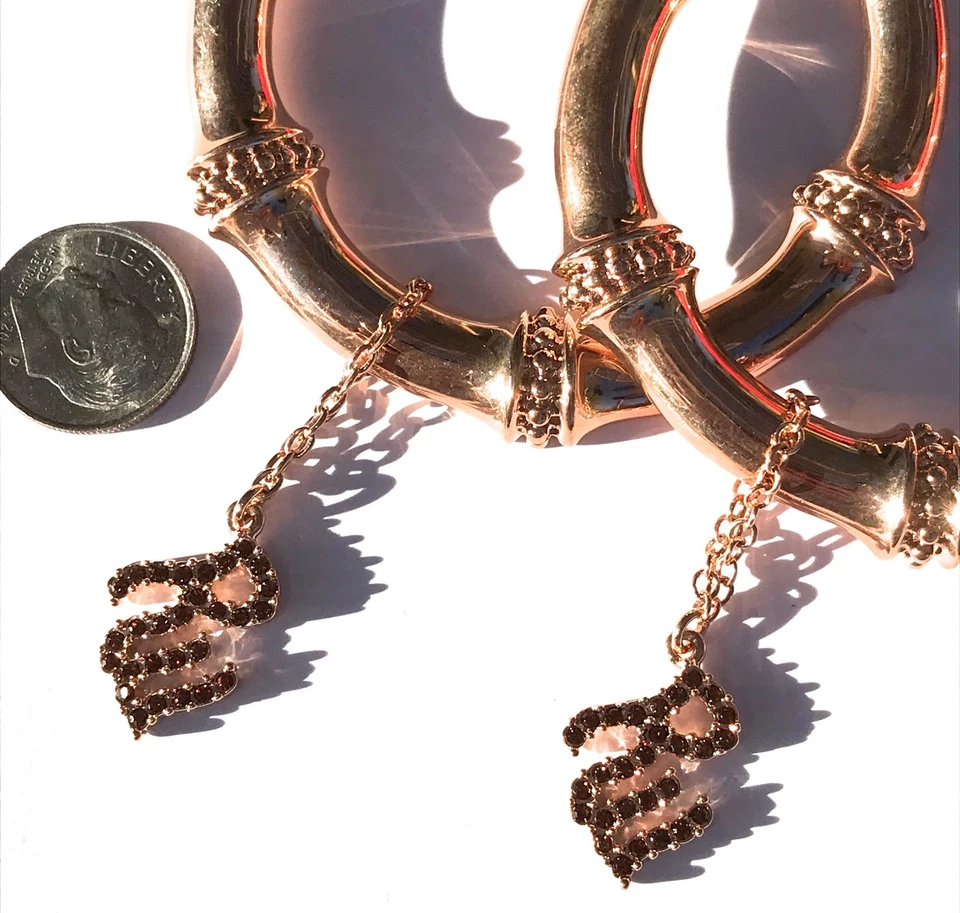 NUEVOS PENDIENTES ROCAWEAR AUTÉNTICOS ELEGANTES AROS LOGO CRISTALES ORO ROSA Foto 2 de 4