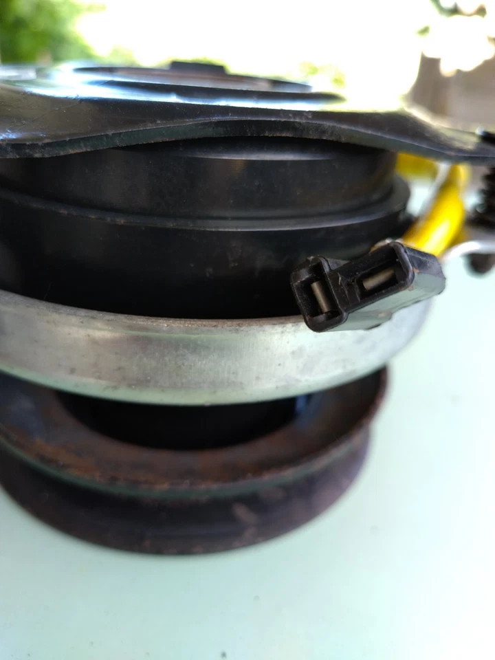 Embrayage électromagnétique John Deere - Photo 3/3
