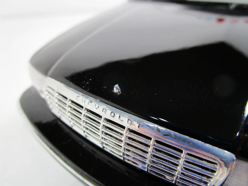 UT MODELS 1/18 GLENDALE POLICE 1996 CHEVY CAPRICE USED NICE *MISSING PARTS* - Image 3 of 4