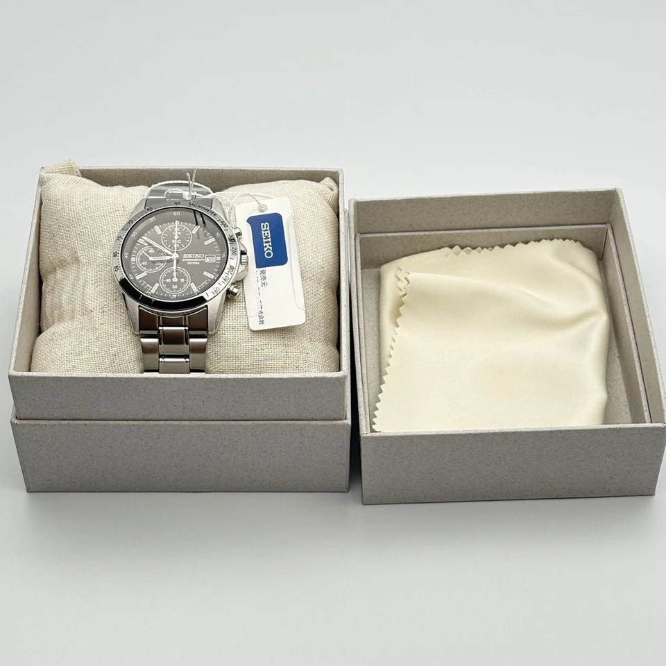 Orologio da uomo SEIKO Chronograph SND367PC in acciaio inossidabile nero argento - Immagine 2 di 4