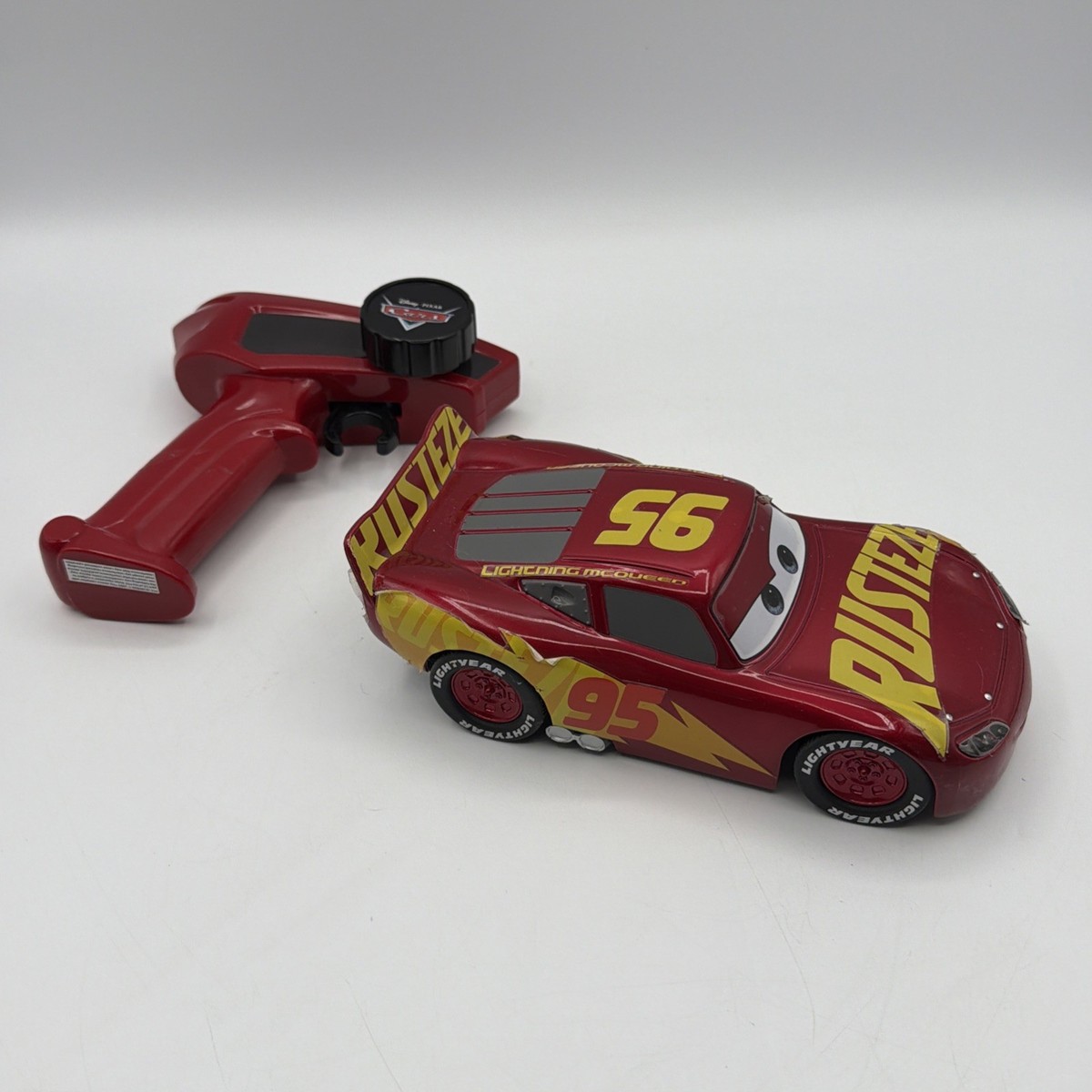 Cars 3 Lightning McQueen Crazy Crash And Smash RC Car Thinkway