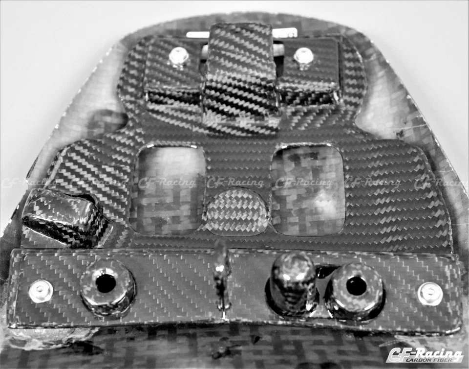 Cubierta de asiento 2015-2020 Suzuki GSX-S1000, GSX-S1000F - 100 % fibra de carbono Foto 4 de 4