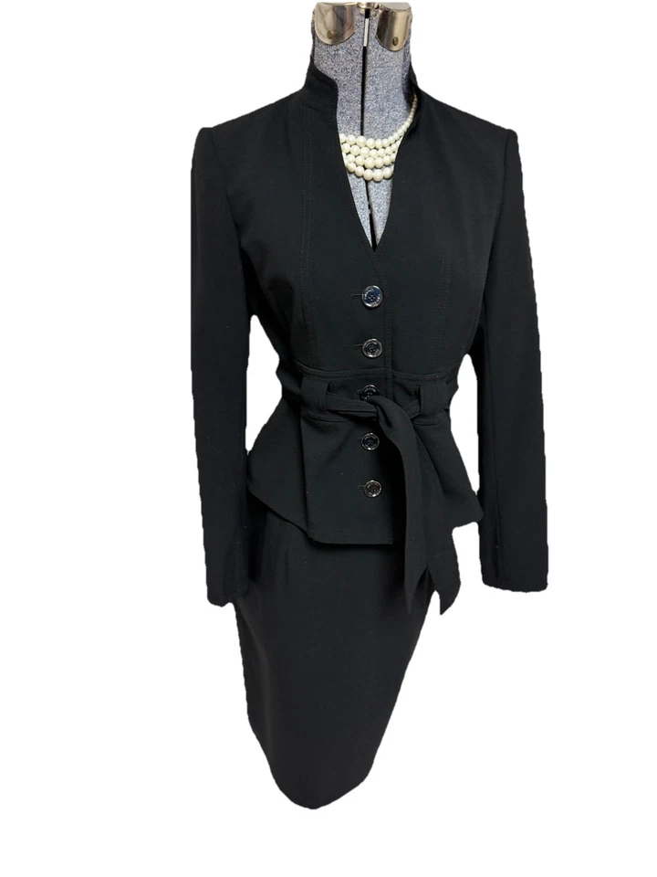 Calvin Klein Falda Traje Talla 2 Conjunto de Dos Piezas Traje Eléctrico Negro Cinturón Extra Plateado Foto 3 de 4