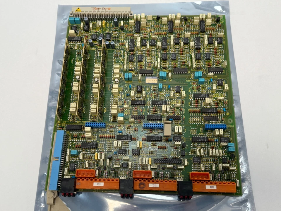 Placa de circuito de control Siemens 6RB2100-0NA21 Simodrive 462 110.9070.21 sin módulo Foto 3 de 4