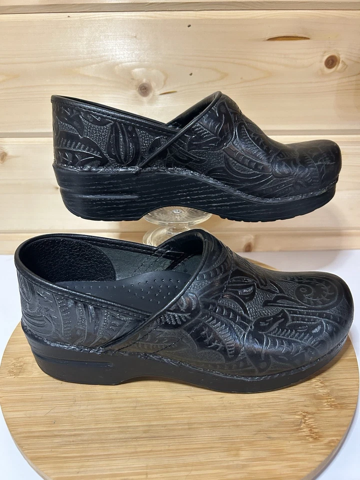 Zuecos profesionales Dansko talla 39 EE. UU. 8,5 9 zapatos de mujer de cuero negro con herramientas Foto 2 de 4