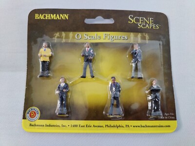 NEW BACHMANN SCENE SCAPES BUSINESSMEN #33162 O SCALE FIGURES 6 PCS
