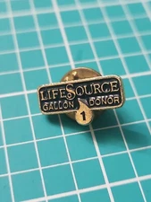 Vtg Life Source 1 Gallon Donor Gold Tone Lapel Pin 