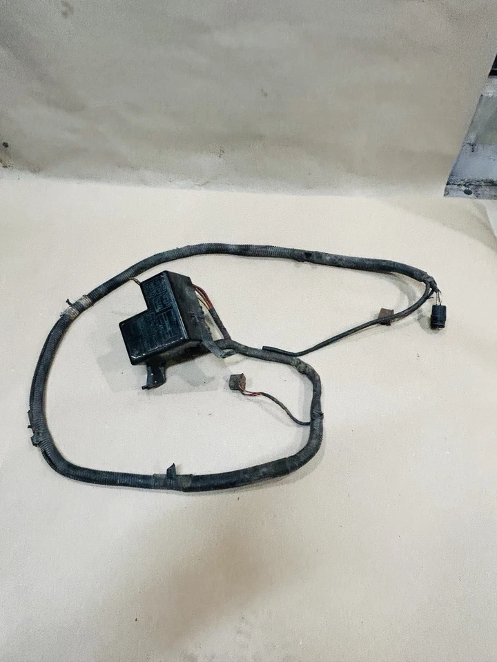 1984-1988 Toyota Pickup 22RE caixa de fusíveis compartimento do motor farol chicote de fios fabricante de equipamento original - Imagem 3 de 4