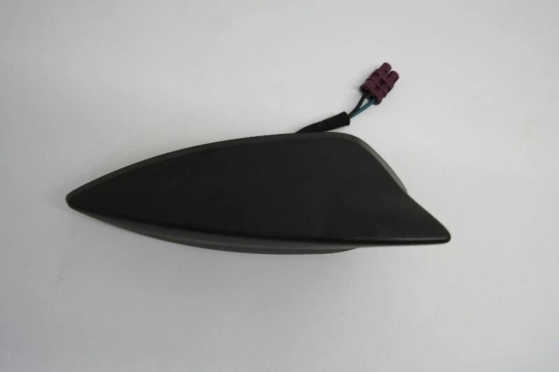 Chevrolet Malibu 2016 nueva antena montada en el techo  Foto 4 de 4