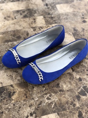 guess flat shoes