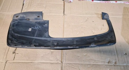 PARAURTI POSTERIORE LAND ROVER RANGE ROVER VELAR L560 MODANATURA CENTRALE PANNELLO RIVESTIMENTO NERO - Foto 7 di 10
