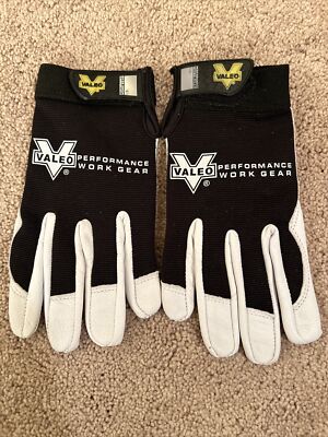 Valeo VI3732SM Preformance Gloves: Sz S, Black & White, Model# V255  New In Box