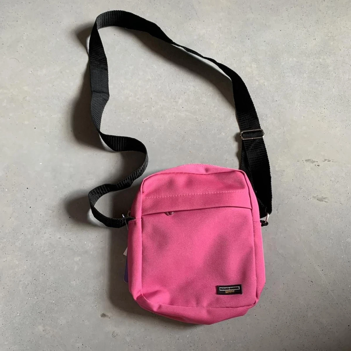 Sporty messenger bag hotsell
