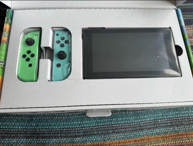 Nintendo Switch HAC-001(-01) Animal Crossing: New Horizons Edition